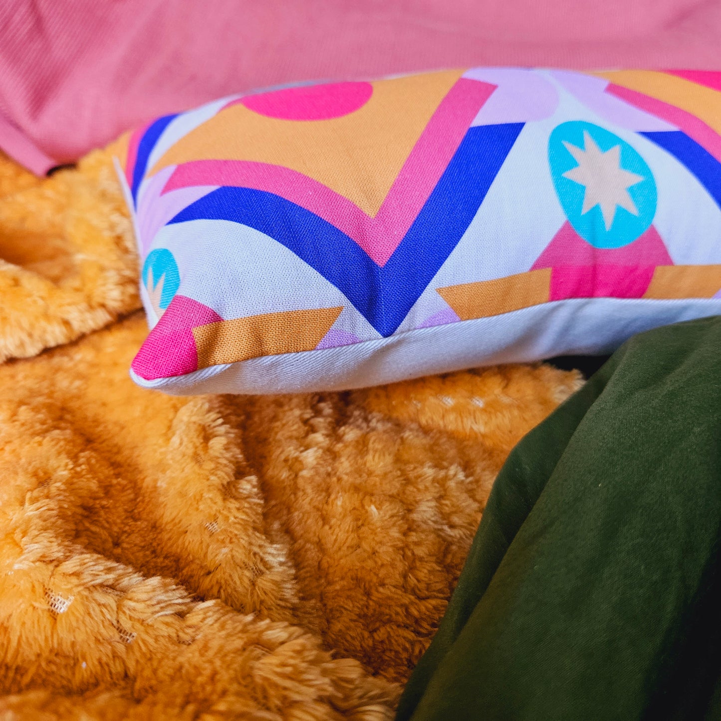 Carousel shapes Throw pillow