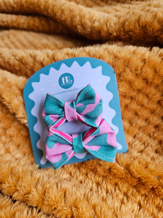 Bow clips- squiggle print