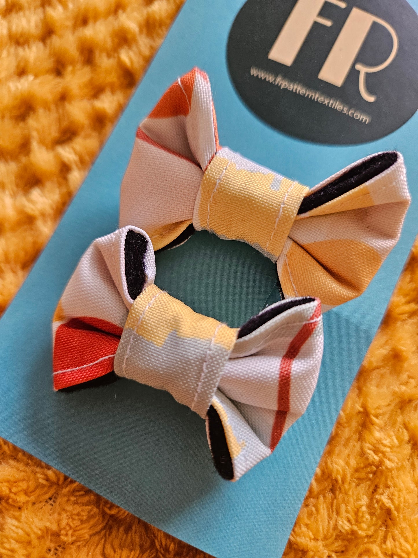 Bow clips - abstract shapes