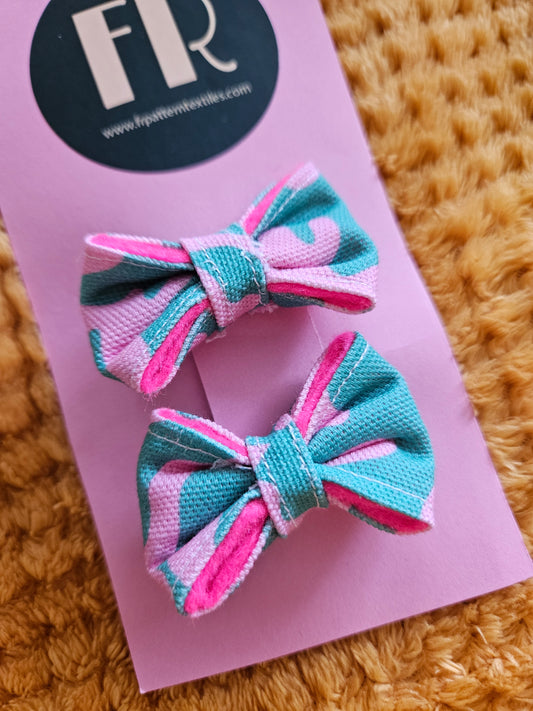 Bow clips- squiggle print