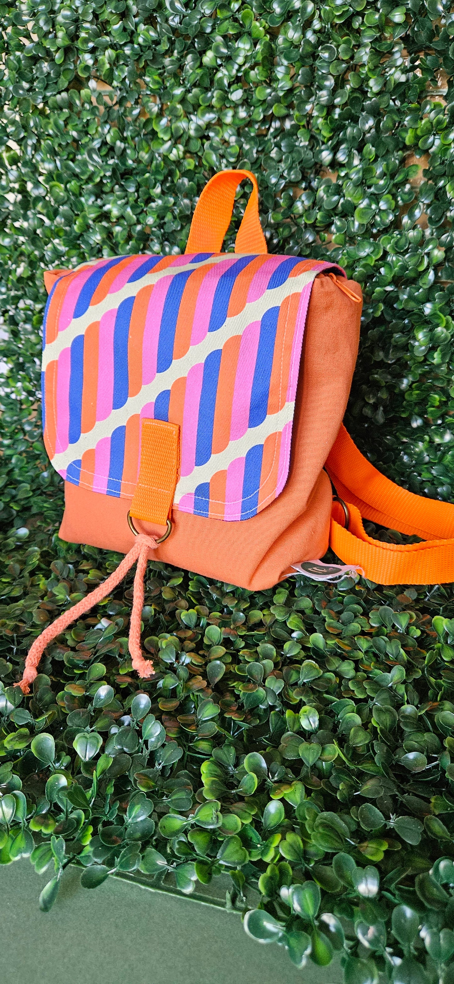 Retro twist mini backpack